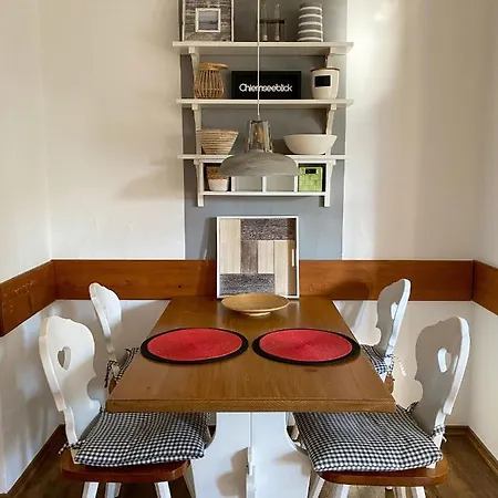 Ferienwohnung Chiemseeblick * Химинг