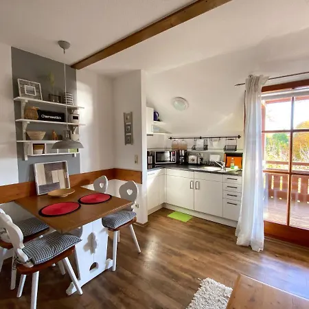 Апартаменты Ferienwohnung Chiemseeblick *